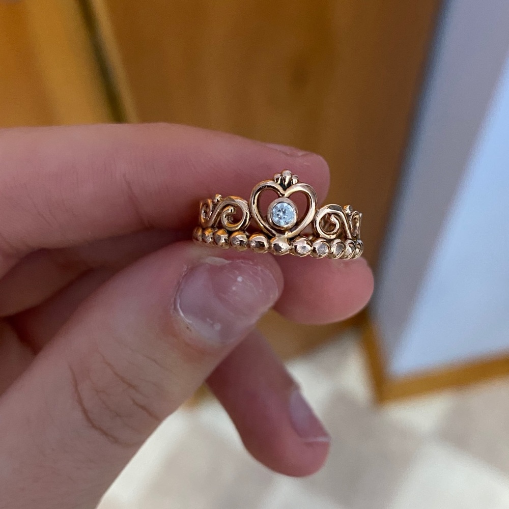 Pandora rose gold princess ring